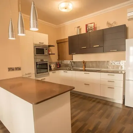 Bugibba Square Seaview 3 Bedroom Apartament St Paul's Bay