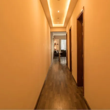 Apartment Bugibba Square Seaview 3 Bedroom *