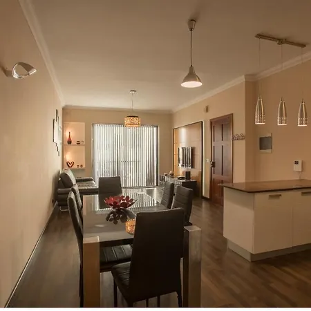 Bugibba Square Seaview 3 Bedroom St. Paul's Bay