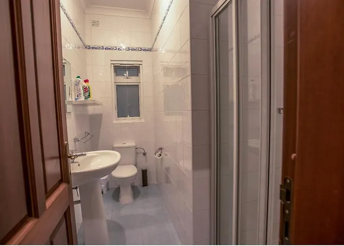 Bugibba Square Seaview 3 Bedroom *